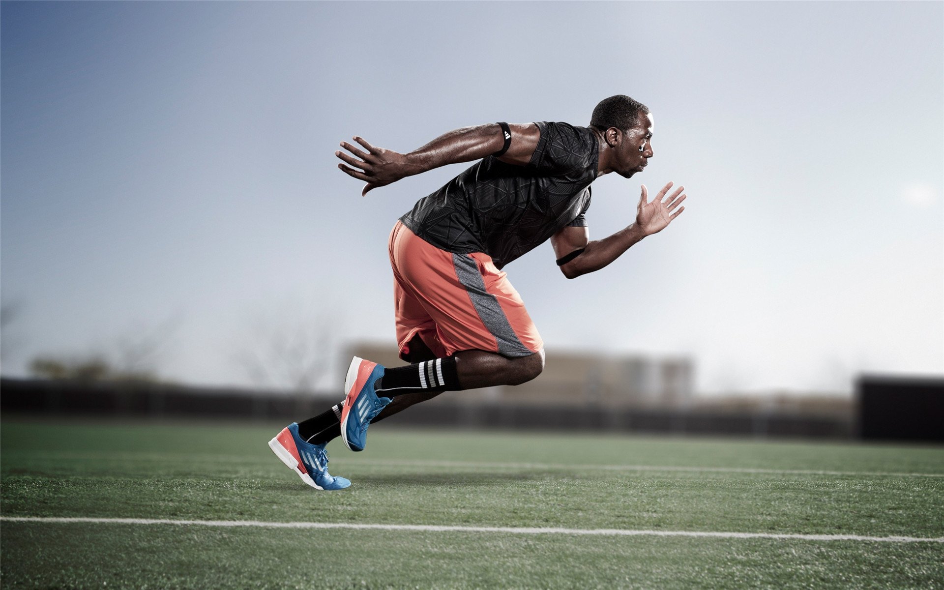 马赛中前场多点爆发持续推进攻势,马赛首发